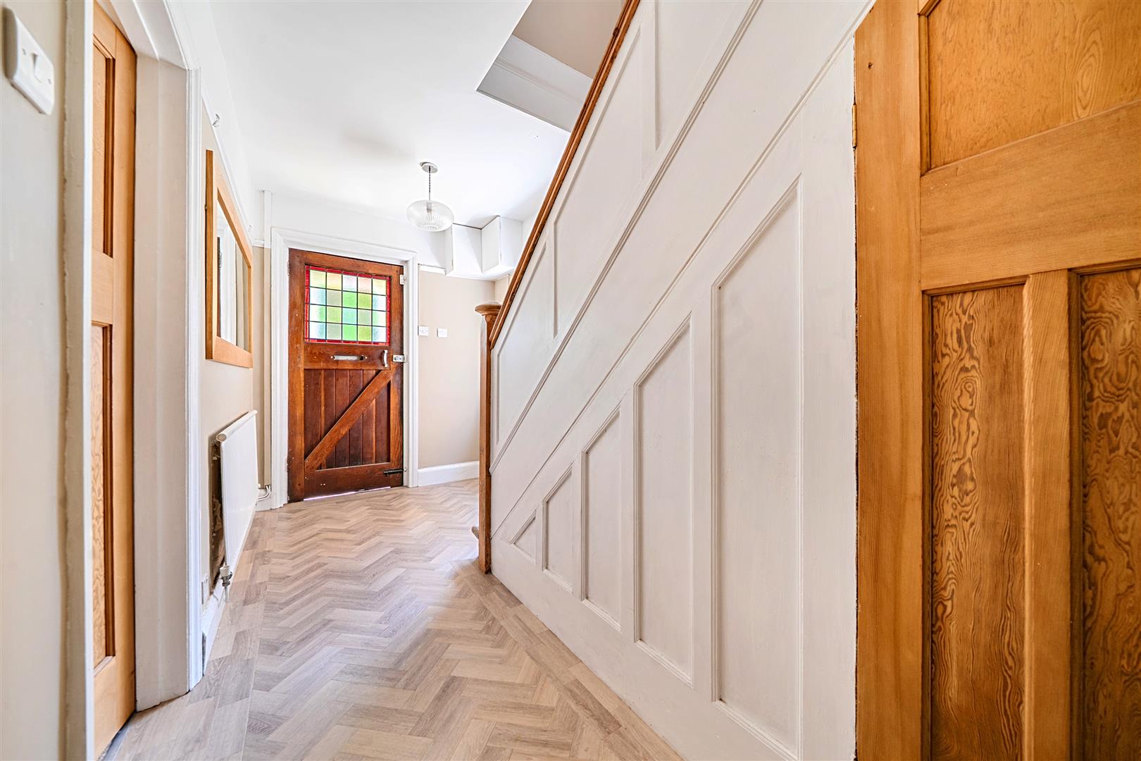Chalfont, Bath Road, 